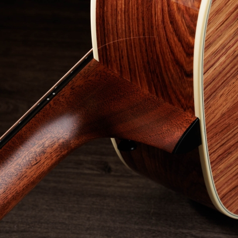 2024年の新アコースティックギター | Taylor Guitars